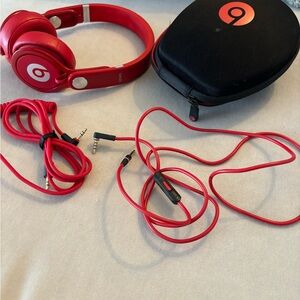 Beats Mixr Headset & Case